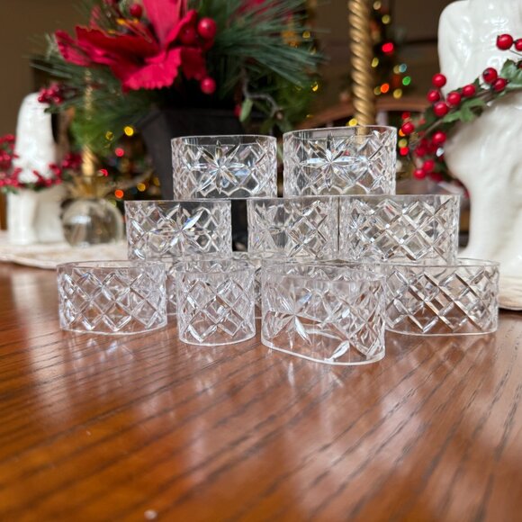12 Vintage Acrylic Napkin Rings - Picture 5 of 13